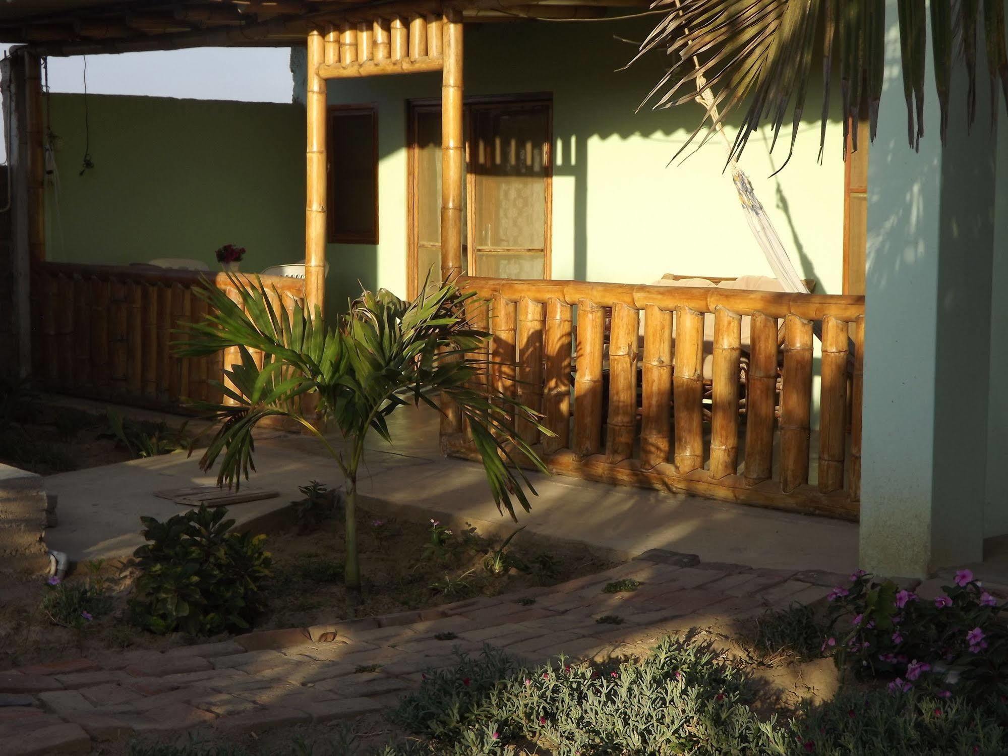 La Casa De Jessy Apartment Mancora Exterior photo